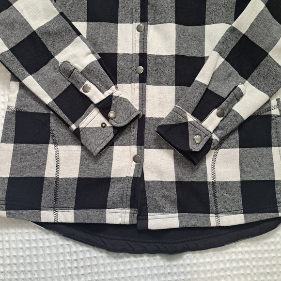 Orvis Balck and White Plaid Flannel - Picture 3 of 7